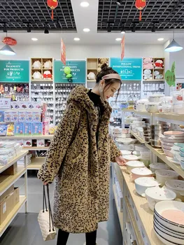 2021 yeni kürk ceket kadın kış gevşek uzun diz kalınlaşmış leopar kürk ceket moda şapka moda ceket