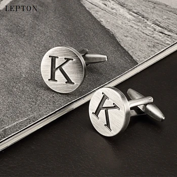 Lepton Harfler K bir alfabe Mens İçin Kol Düğmeleri Antik Gümüş kaplama Yuvarlak Harfler K kol düğmeleri Erkek gömlek manşetleri Kol Düğmeleri